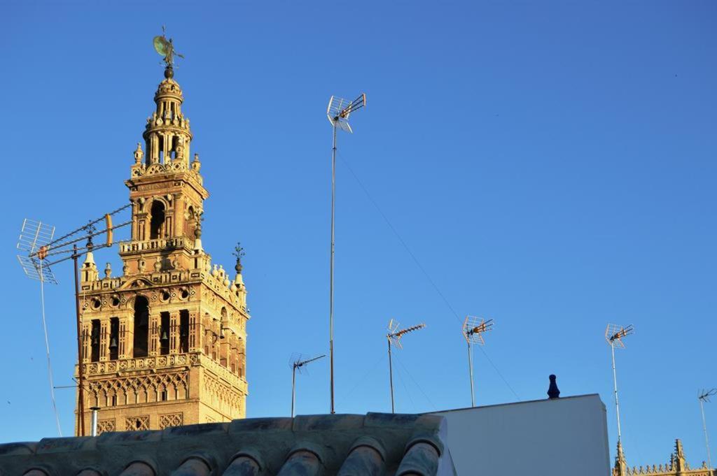 Stunning Attic With Private Terrace And Parking Optional Apartment Seville Exterior photo