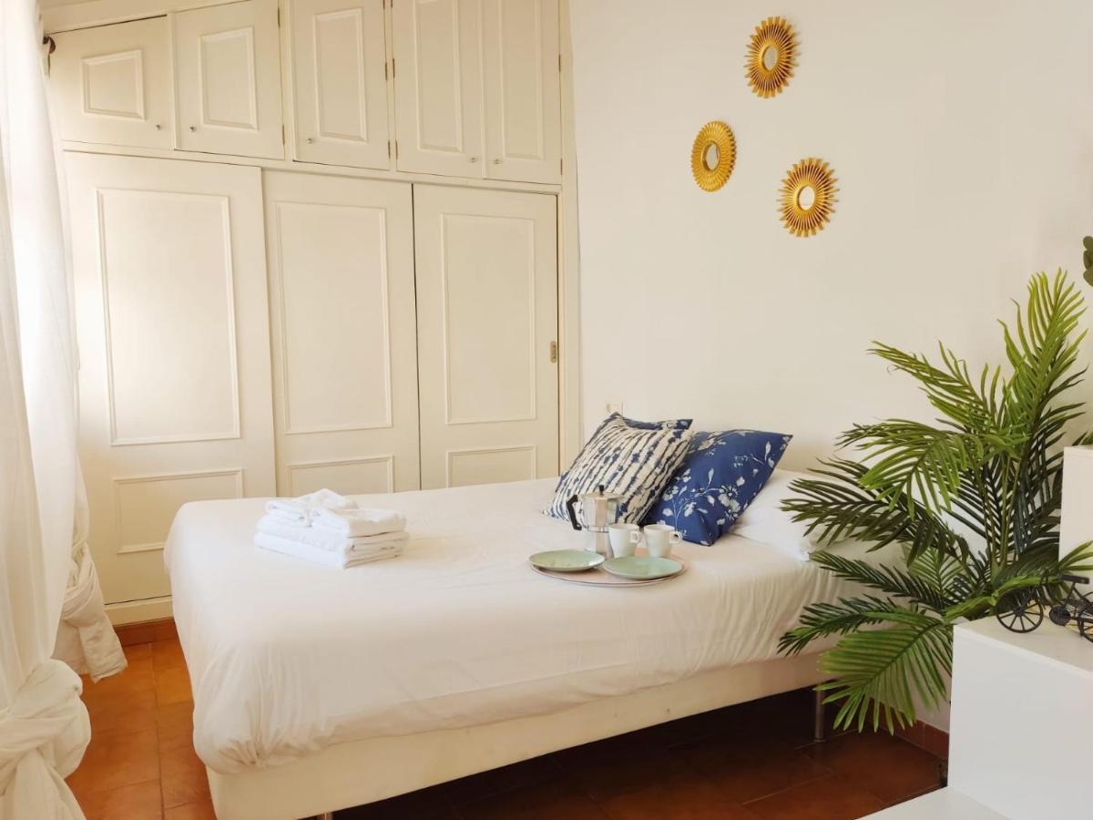 Stunning Attic With Private Terrace And Parking Optional Apartment Seville Exterior photo